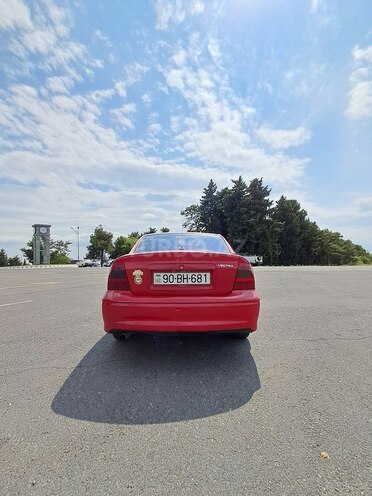 Opel Vectra 1999, 286,000 km - 2.0 l - Qax