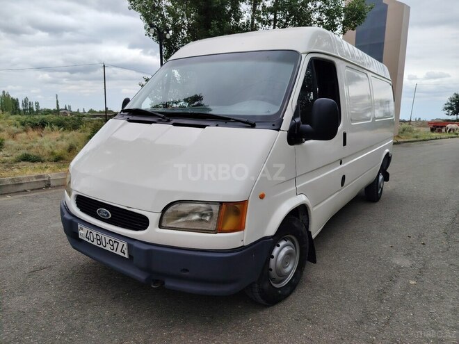 Ford Transit-16