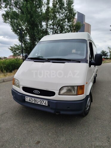 Ford Transit-15