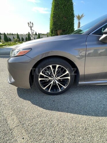Toyota Camry 2017, 124,000 km - 2.5 л - Gəncə