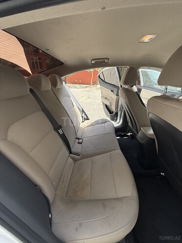 Hyundai Elantra 2019, 152,888 km - 2.0 л - Bakı