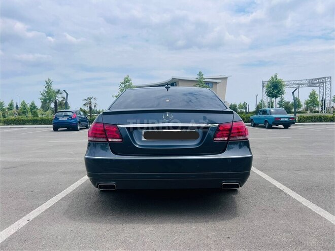 Mercedes E 200 d 2011, 266,000 km - 2.2 l - Bakı