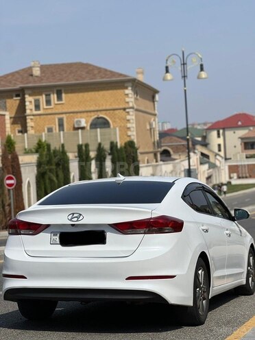 Hyundai Elantra 2017, 97,301 km - 2.0 l - Bakı