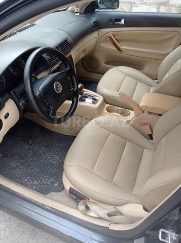 Volkswagen Passat 2001, 160,000 km - 2.8 l - Bakı