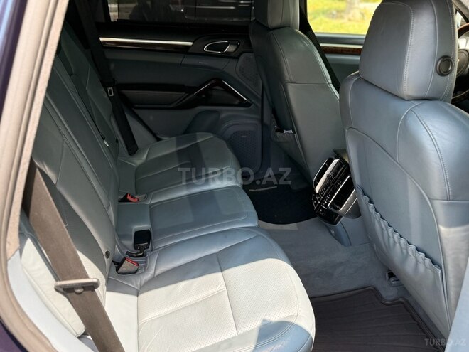 Porsche Cayenne-7