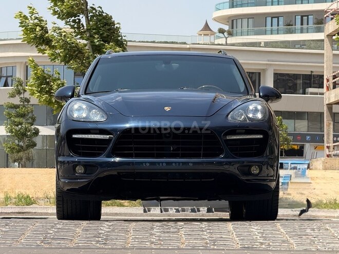 Porsche Cayenne-2