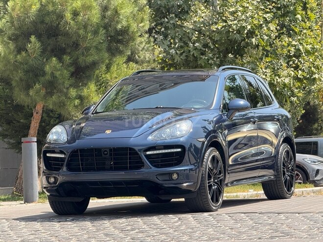 Porsche Cayenne-19