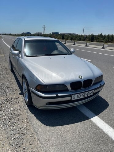 BMW 540 1997, 440,000 km - 4.4 l - Sumqayıt