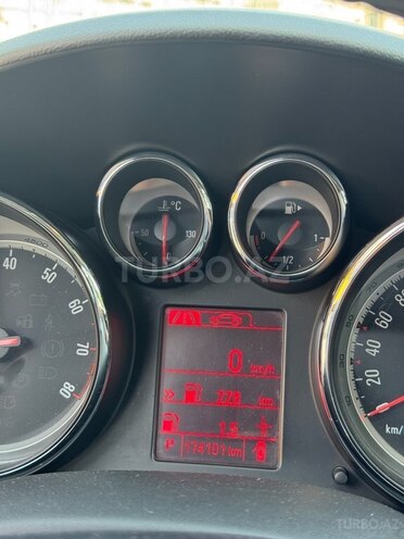 Opel Astra 2016, 174,101 km - 1.6 l - Bakı