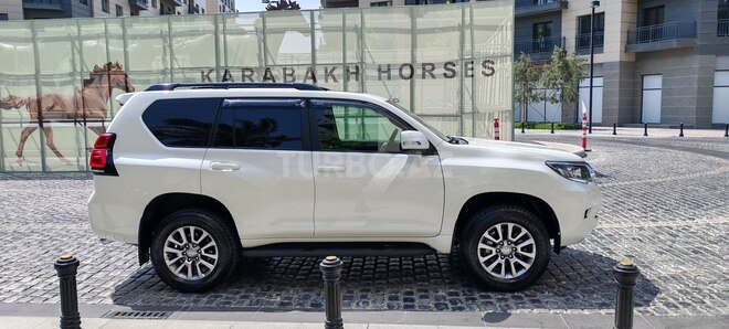 Toyota Land Cruiser Prado-6