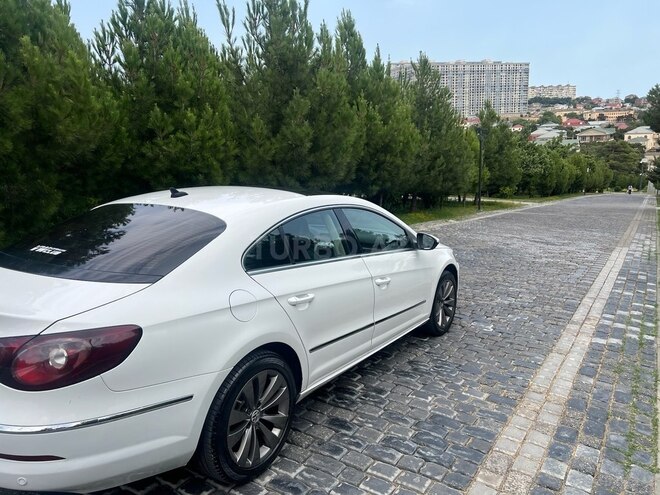 Volkswagen Passat CC-8