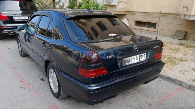 Mercedes C 220 d-5