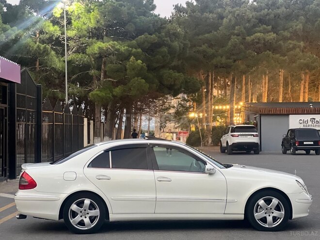 Mercedes E 240 2004, 230,000 km - 2.4 l - Sumqayıt