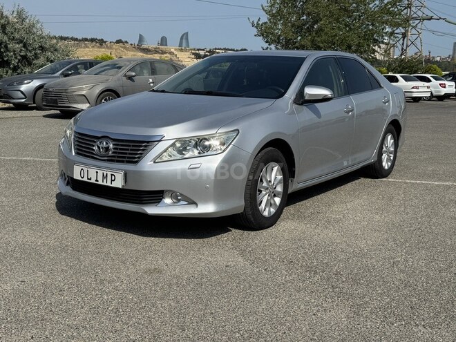 Toyota Camry-3