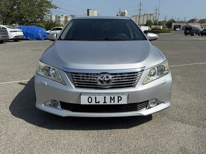 Toyota Camry-1