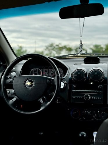 Chevrolet Aveo-6