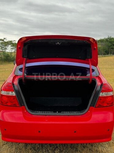 Chevrolet Aveo-12