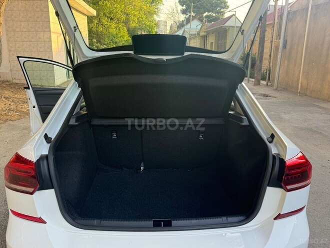 Volkswagen Polo 2020, 113,000 km - 1.6 l - Bakı