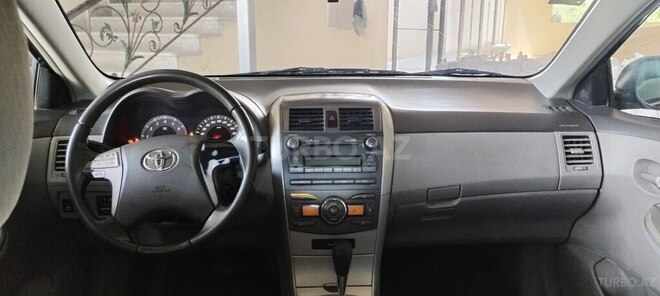 Toyota Corolla 2010, 195,937 km - 1.8 l - İmişli