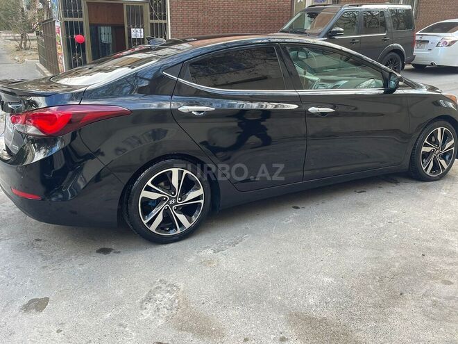 Hyundai Elantra 2015, 185,000 km - 1.8 l - Bakı