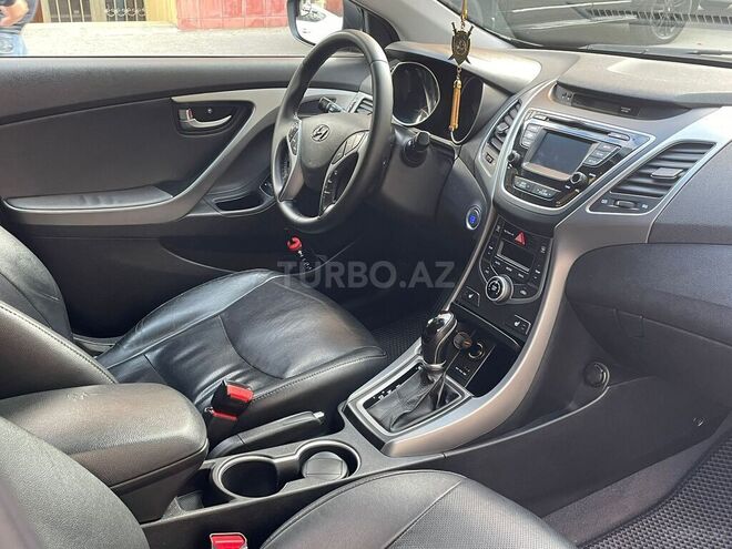 Hyundai Elantra 2015, 185,000 km - 1.8 l - Bakı
