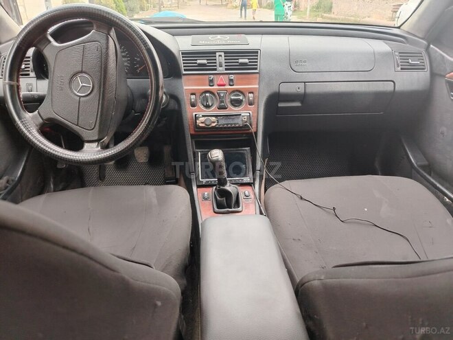Mercedes C 230 1997, 277,509 km - 2.4 l - Tovuz