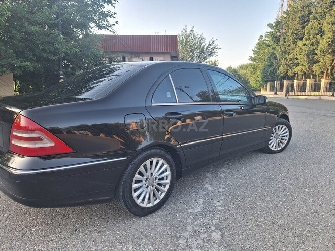 Mercedes C 180 2003, 285,000 km - 1.8 l - Yevlax