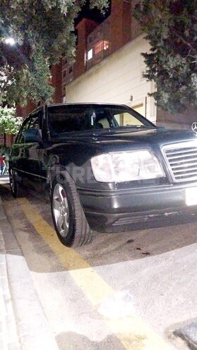 Mercedes E 220 1994, 438,000 km - 2.2 l - Bakı