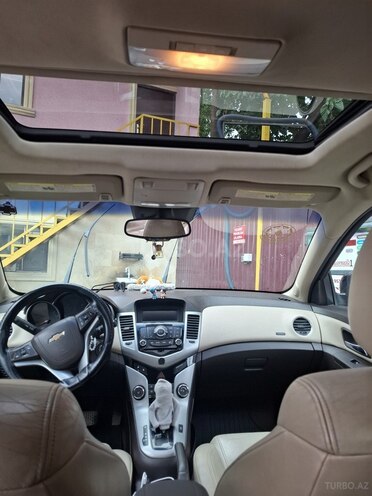 Chevrolet Cruze 2010, 307,385 km - 1.4 л - Qazax