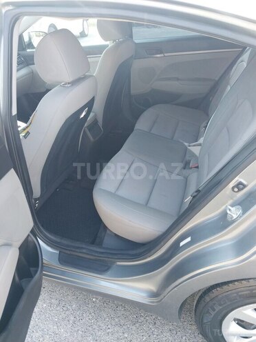 Hyundai Elantra 2017, 234,123 km - 2.0 л - Bakı