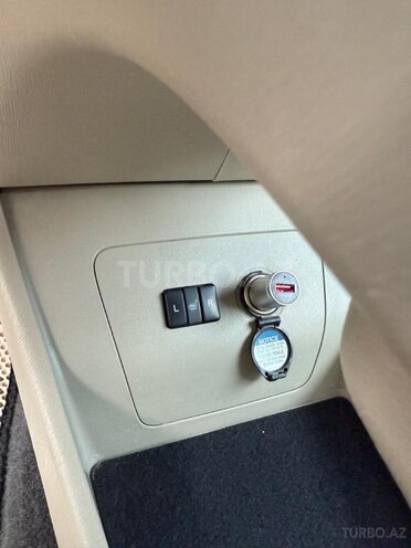 Toyota Prius 2013, 354,056 km - 1.8 л - Gəncə