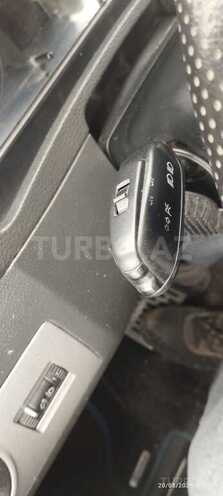 Volkswagen Multivan 2003, 395,000 km - 2.5 l - Qəbələ