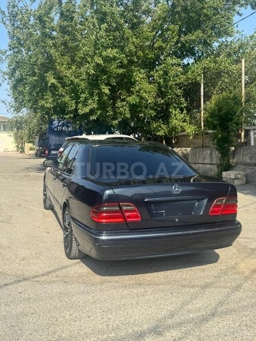 Mercedes E 270 1999, 533,250 km - 2.7 l - Bakı