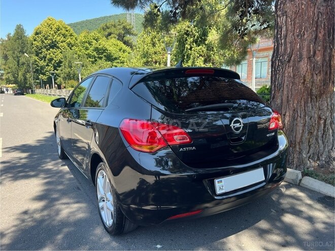 Opel Astra 2012, 276,000 km - 1.3 l - Bakı