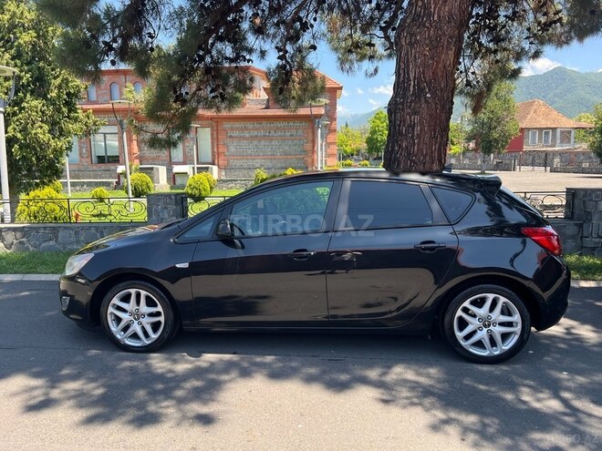 Opel Astra 2012, 276,000 km - 1.3 l - Bakı