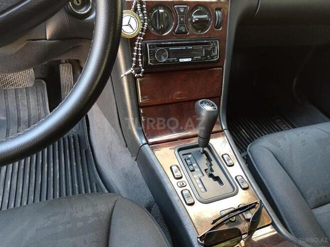 Mercedes E 230 1996, 440,222 km - 2.3 л - Sumqayıt