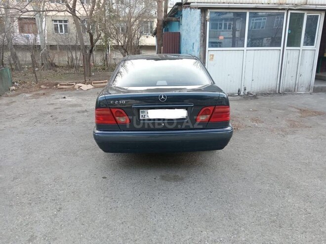 Mercedes E 230 1996, 440,222 km - 2.3 л - Sumqayıt