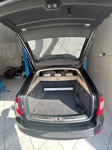 Skoda Superb 2011, 211,157 km - 2.0 l - Bakı
