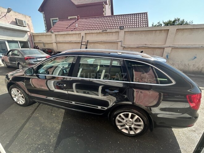 Skoda Superb 2011, 211,157 km - 2.0 l - Bakı