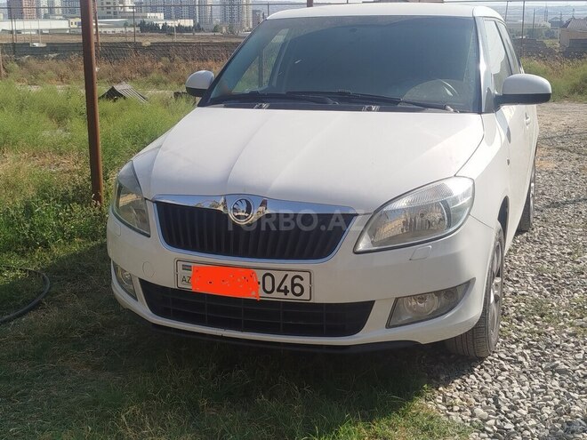 Skoda Fabia 2013, 212,000 km - 1.6 l - Bakı
