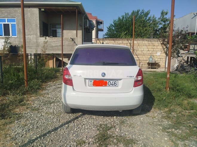 Skoda Fabia 2013, 212,000 km - 1.6 l - Bakı