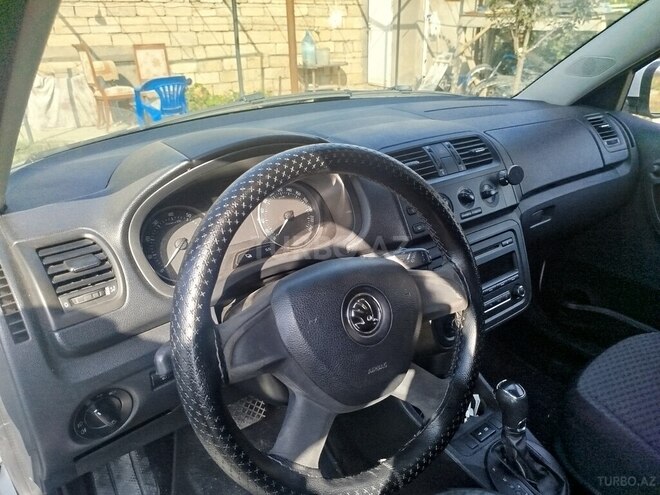 Skoda Fabia 2013, 212,000 km - 1.6 l - Bakı