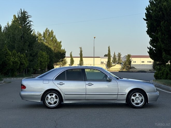 Mercedes E 240 1999, 381,966 km - 2.4 l - Saatlı