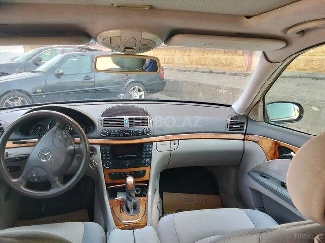 Mercedes E 240 2002, 243,000 km - 2.4 l - Bakı