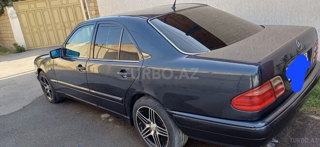 Mercedes E 240 1997, 464,000 km - 2.4 l - Xırdalan