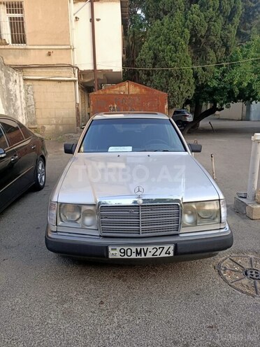 Mercedes E 250 1992, 350,000 km - 2.5 l - Bakı
