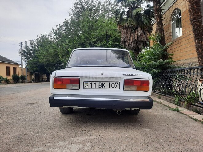 LADA (VAZ) 2107 2001, 95,000 km - 1.6 л - Tovuz