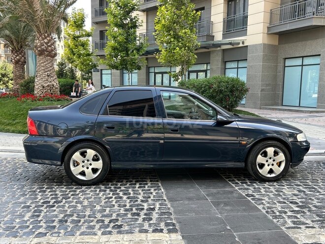Opel Vectra 2001, 381,000 km - 1.8 l - Bakı