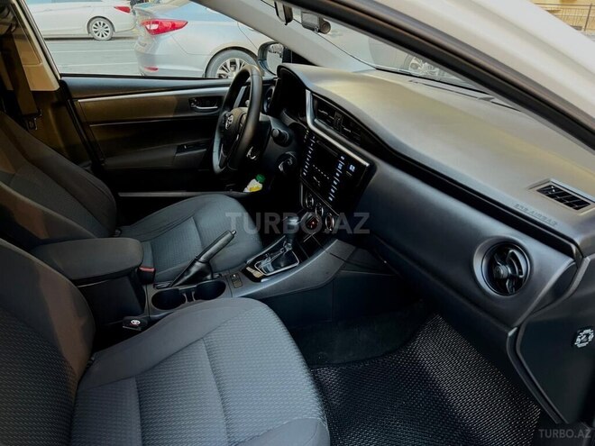 Toyota Corolla 2018, 103,000 km - 1.6 l - Bakı