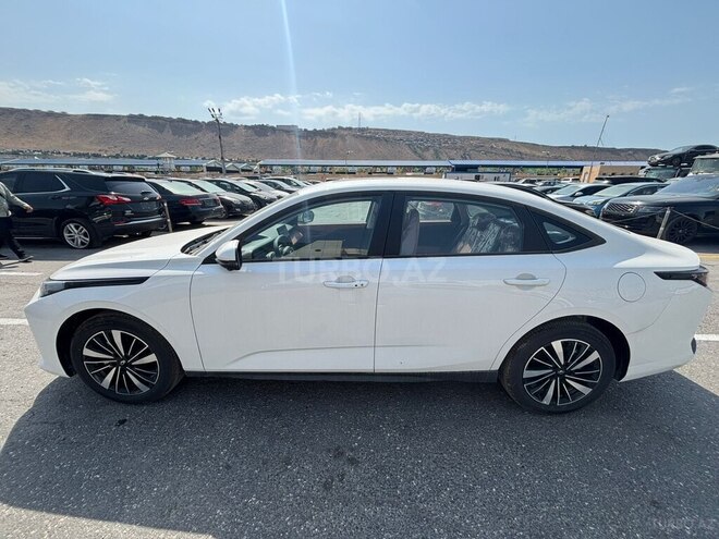 Changan Qiyuan A05 2025, 0 km - 1.5 л - Bakı